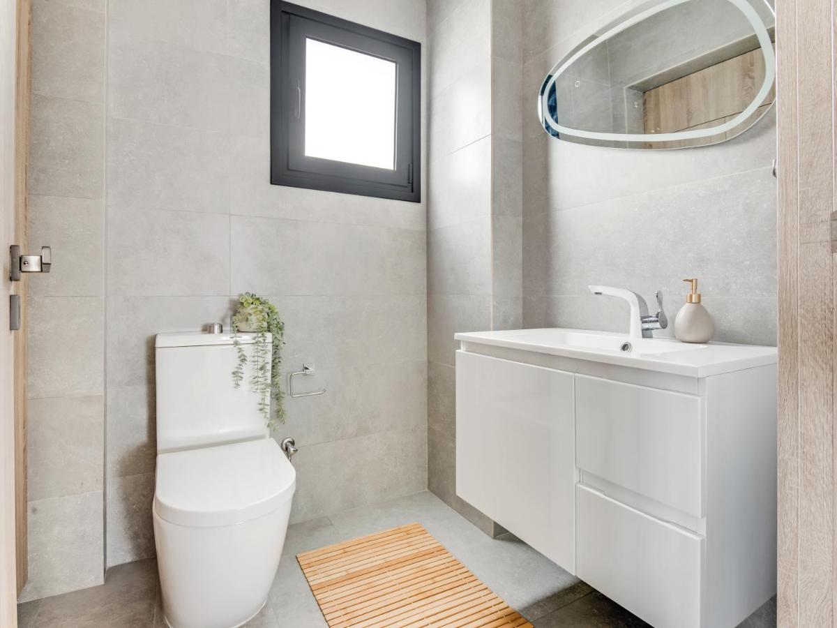 Sanders Coral Court Penthouse - Cute 3-Bedroom Apartment With Balcony Limassol Eksteriør billede